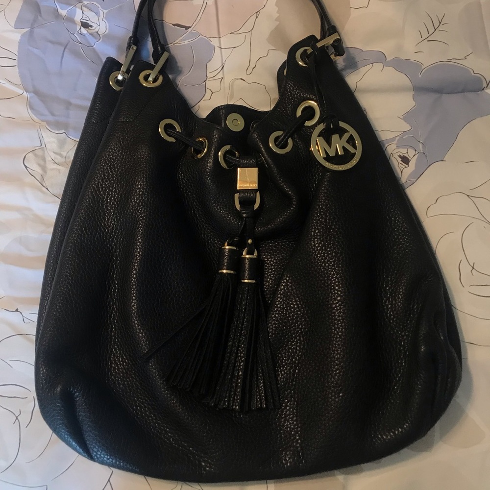 Micheal Kors hand bag